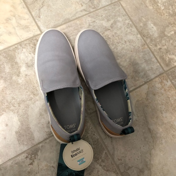 Toms slip ons - Picture 4 of 4
